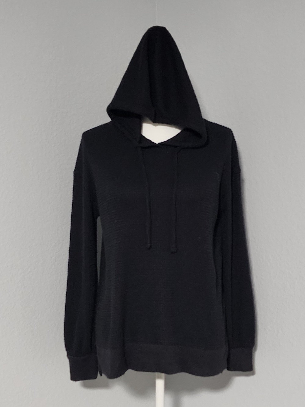 SO Black Long Sleeve Hooded Waffle Knit Soft Over Sized Top Womens Extra Small